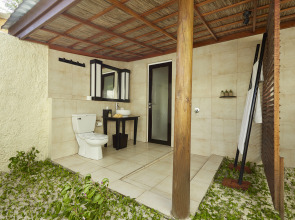 Kuredu Island Resort & Spa