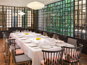 Отель H10 Universitat