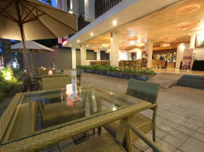 Grand La Walon Hotel