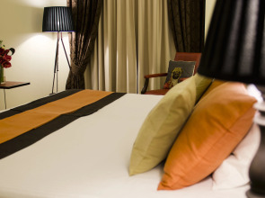 AX The Victoria Hotel