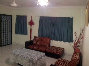 Kota Lodge Townhouse