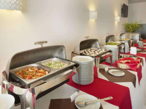 Отель Ramada by Wyndham Львов