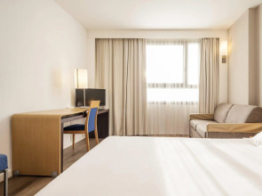 Hotel ILUNION Valencia 4