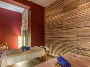 Corfu Holiday Palace Hotel