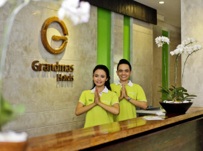 Grandmas Tuban Hotel