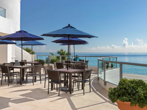 DoubleTree Resort & Spa by Hilton Ocean Point-N. Miami Beach