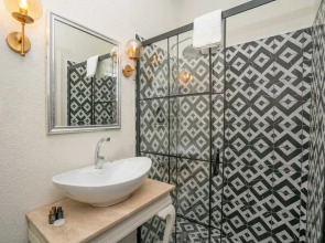 Kensington Laden Palas Buyukada