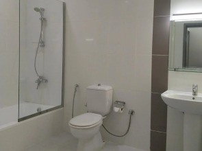 Sovereign Hotel - Marriage Certificate Required