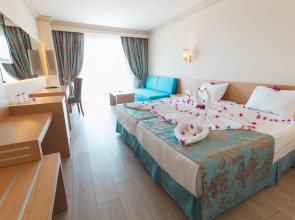 Отель L'Oceanica Beach Resort All Inclusive