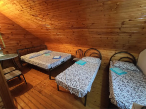 Солнечный дворик