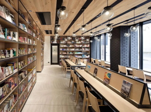 LAMP LIGHT BOOKS HOTEL nagoya