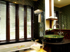 Diamond Cottage Resort & Spa