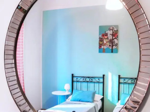 B&B I Am Here Central Station