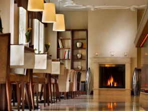 Roset Hotel & Residence