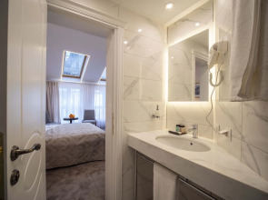 The Moon Boutique Hotel