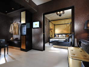 Carnival Palace Hotel