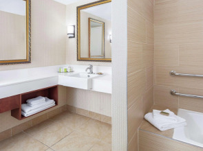 DoubleTree by Hilton Sunrise - Sawgrass Mills