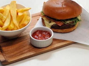 Devonshire House Hotel