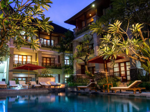 Fourteen Roses Beach Hotel