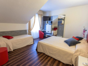 Le Palme - Adults Only (10 years old)