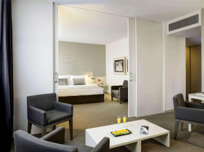 Отель Sercotel Amister Art