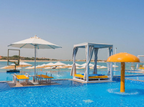 Курорт C Central Resort the Palm