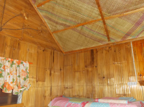 Maxvir Inn Beach Resort