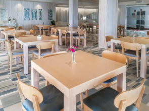 Royal Oasis Club at Pueblo Quinta