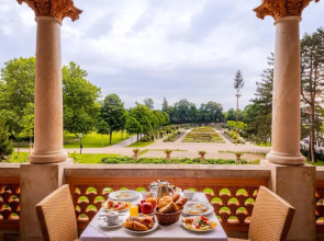 Hotel Schloss Weikersdorf