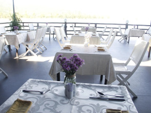 Diamond Bay Resort and Spa