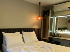 Отель Solin Airport Hotel