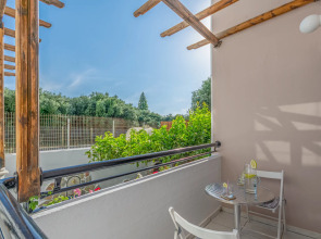 Happiness Apartments