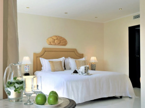 Out Of The Blue All Inclusive Resort & Spa