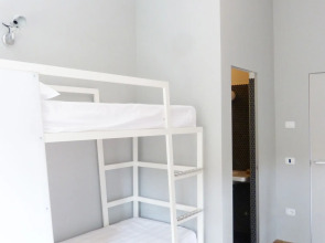 Babila Hostel & Bistrot