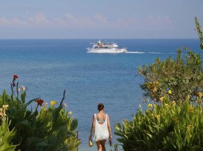 Crystal Springs Beach Hotel