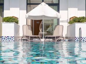 Side Royal Style Hotel