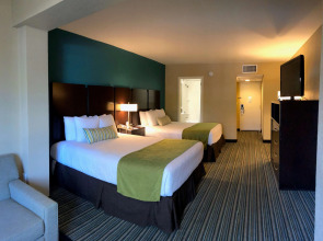 Palm Tree Club Miami Hotel