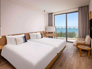 Wyndham Hoi An Royal Beachfront Resort & Villas