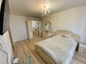 Апартаменты на проспекте Вячеслава Клыкова 28