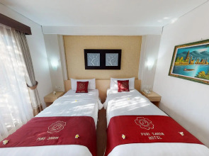 Puri Saron Baruna Beach Cottages