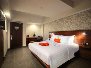 J4 Hotels Legian