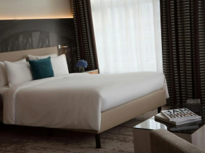 Renaissance Hamburg Hotel