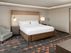 Holiday Inn Portland - Columbia Riverfront by IHG