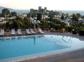 LVZZ Hotel - Boutique Class