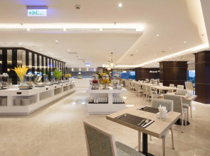 Comodo Nha Trang Hotel