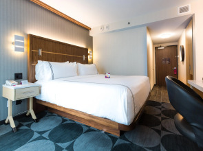 Crowne Plaza HY36 Midtown Manhattan by IHG