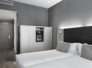 Petit Palace Plaza España