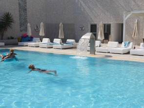 Silver Sands Beach Hotel