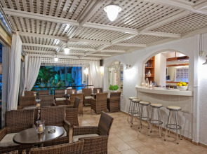 MARI KRISTIN Beach Hotel - Adults Only