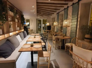 YOU & CO. J. Botánico Boutique Hotel